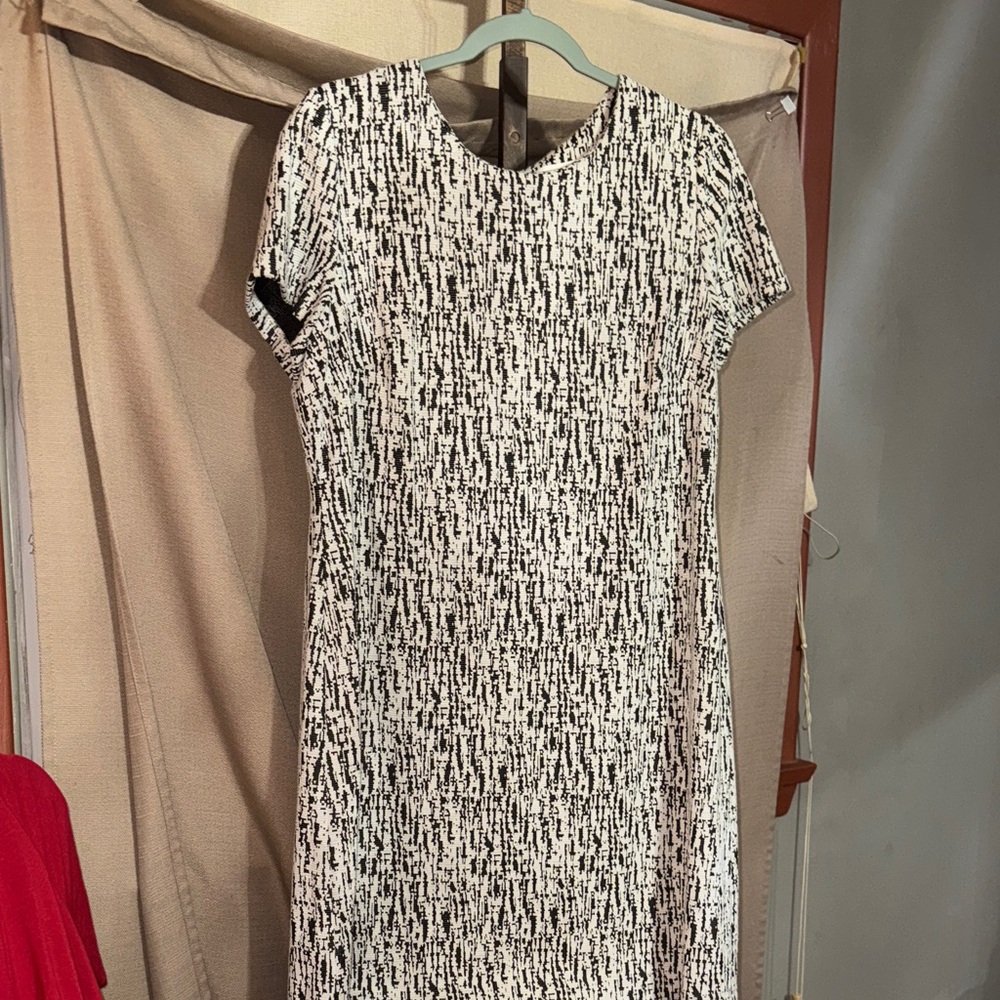 Calvin Klein Monochrome Midi Dress-117